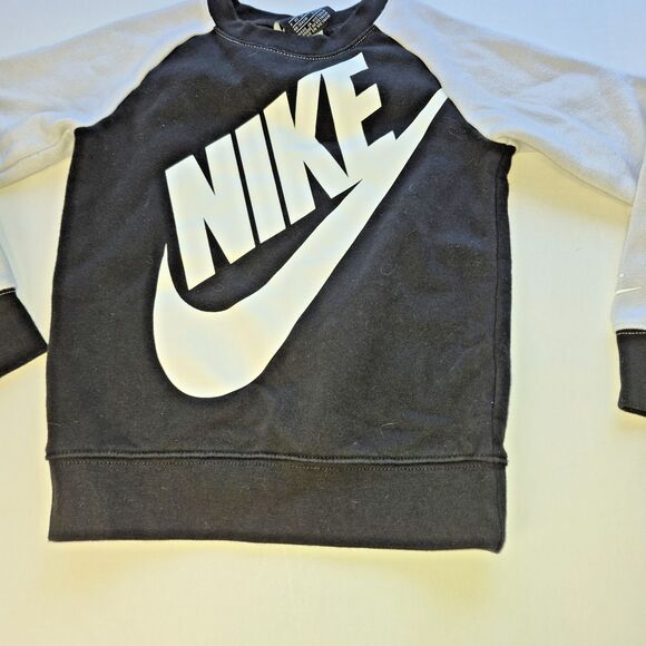 Nike Other - Nike 3-4 Years Black & White Sweat Shirt 60% Cotton 40% Polyester. Warm & Cozy.